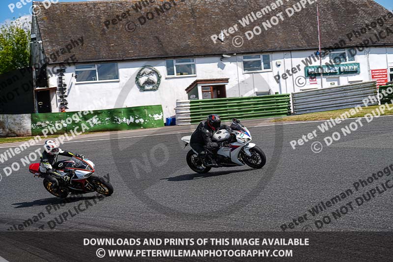 enduro digital images;event digital images;eventdigitalimages;mallory park;mallory park photographs;mallory park trackday;mallory park trackday photographs;no limits trackdays;peter wileman photography;racing digital images;trackday digital images;trackday photos